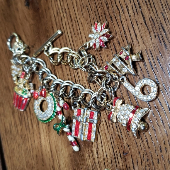 Gold tone Christmas jewelry - Picture 4 of 4